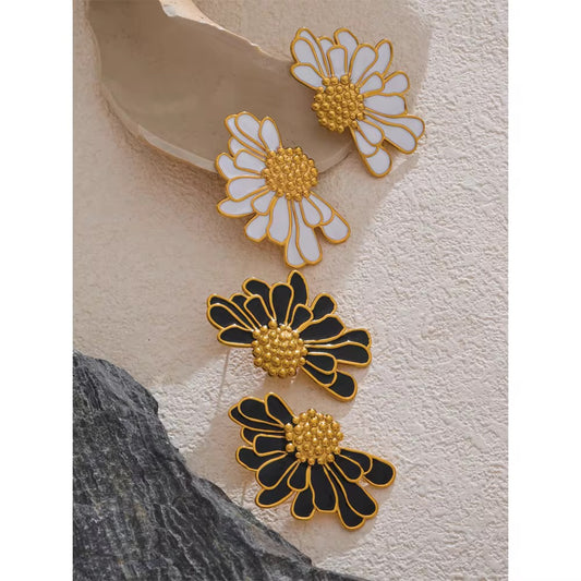 Exquisite enamel beautiful flower stud earring