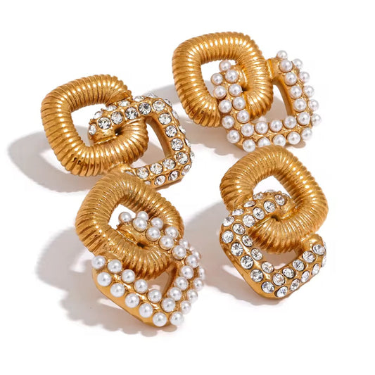 Retro Glam Gold-Plated white pearl Link Earrings